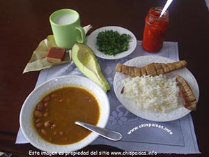 fotos, imagenes,  dibujos, frijoles paisas, frijoles antioqueos, frijoles colombianos,  ingredientes de frijoles, frijoles con coles, frijoles con zanahoria,  frijoles con manitas de cerdo, como hacer frijoles con pesua, 